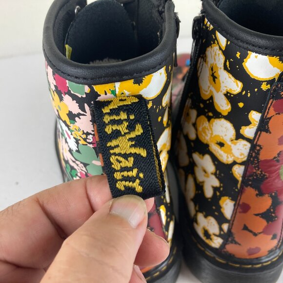 Dr Martens Womens U.S. Sz 7 Wonderlust Black Floral Combat Leather Boots Pasqual - Picture 7 of 11